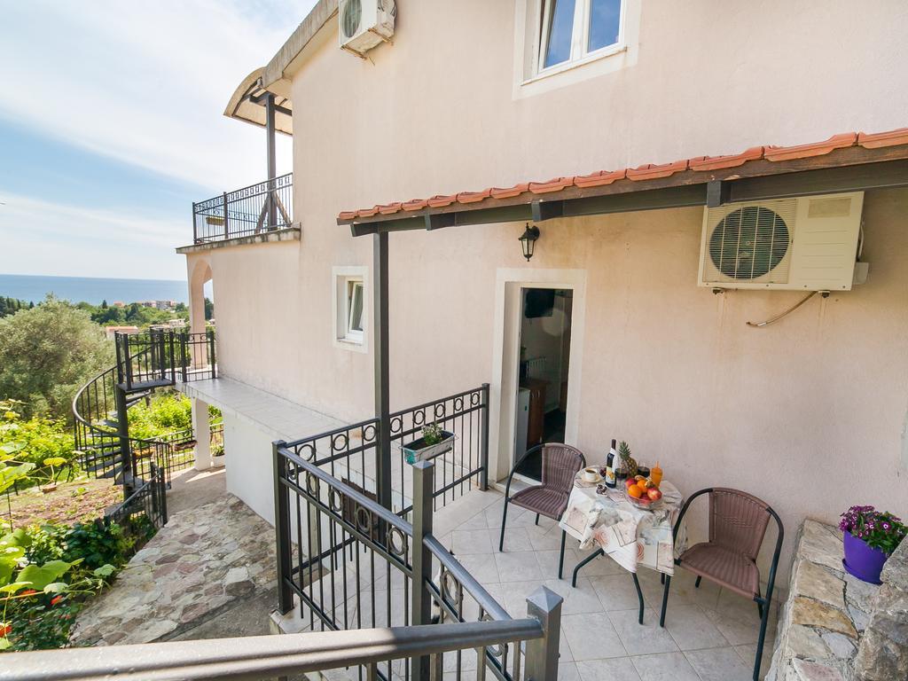 Apartments Midzor Petrovac Exterior foto